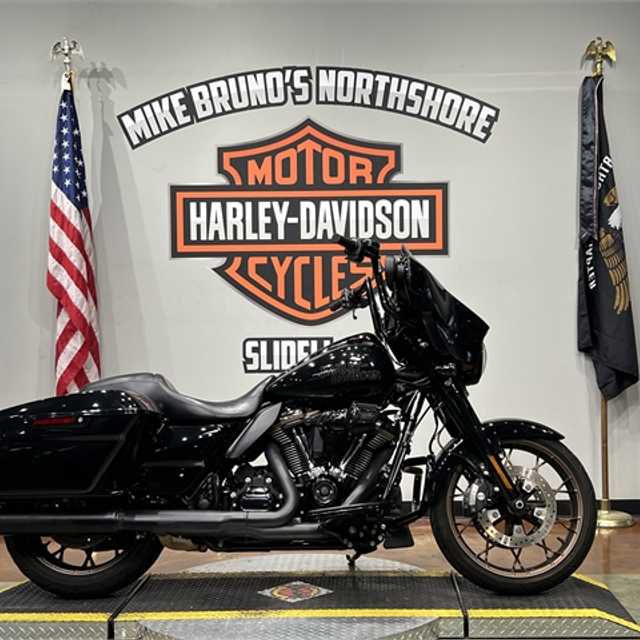 2022 Harley-Davidson Street Glide ST FLHXST - Vivid Black