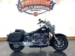 2022 Harley-Davidson Heritage Classic Featured